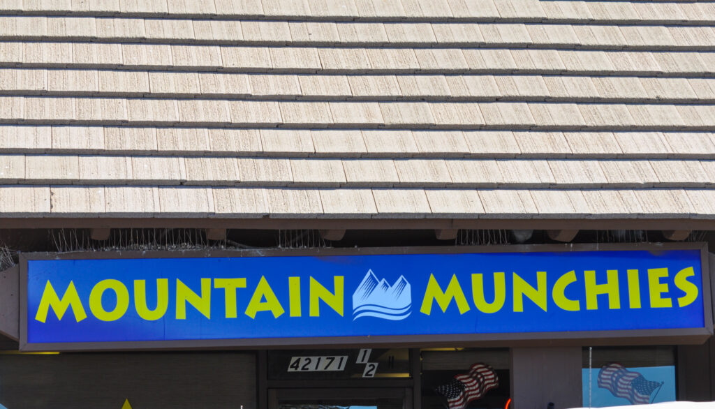 Mountain Munchies sign in Big Bear Lake
